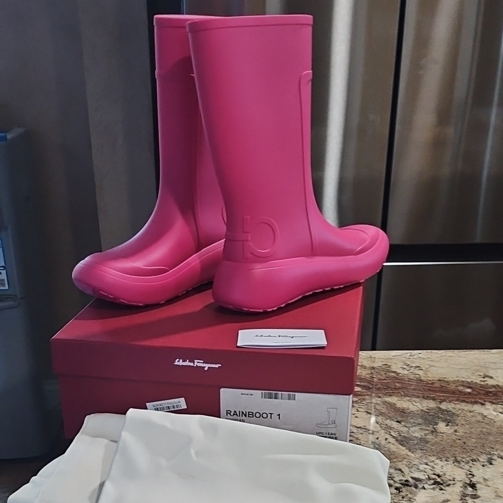 Salvatore Ferragamo Fuchsia Rain Boots